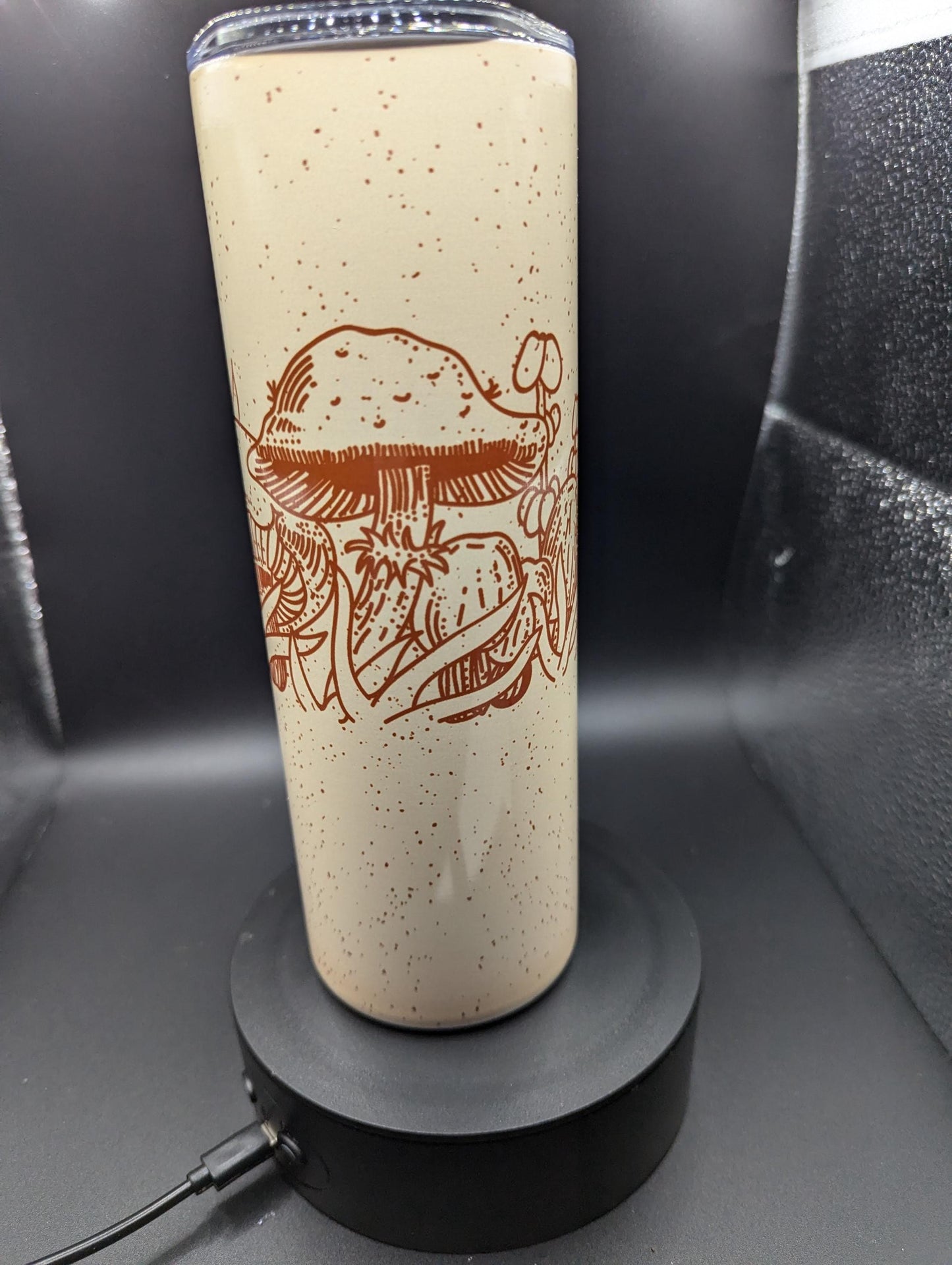 Vintage Mushroom 20oz tumbler